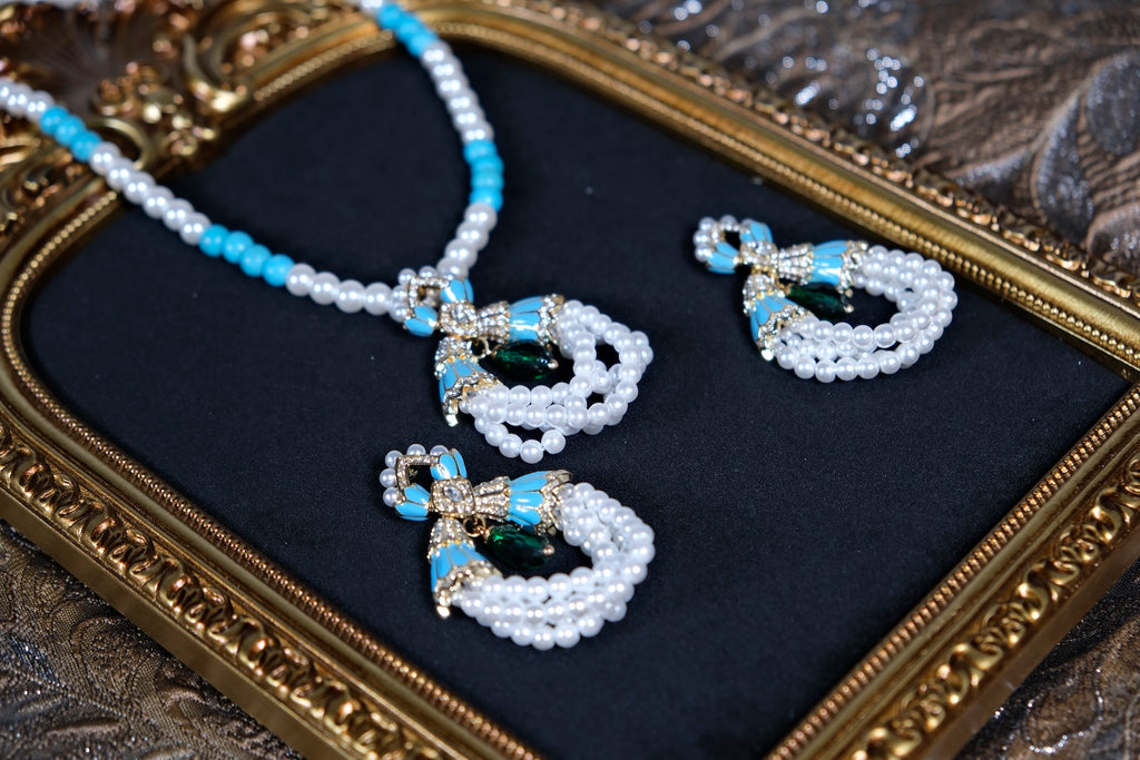 Blue and Pearl Garland Pendant Necklace