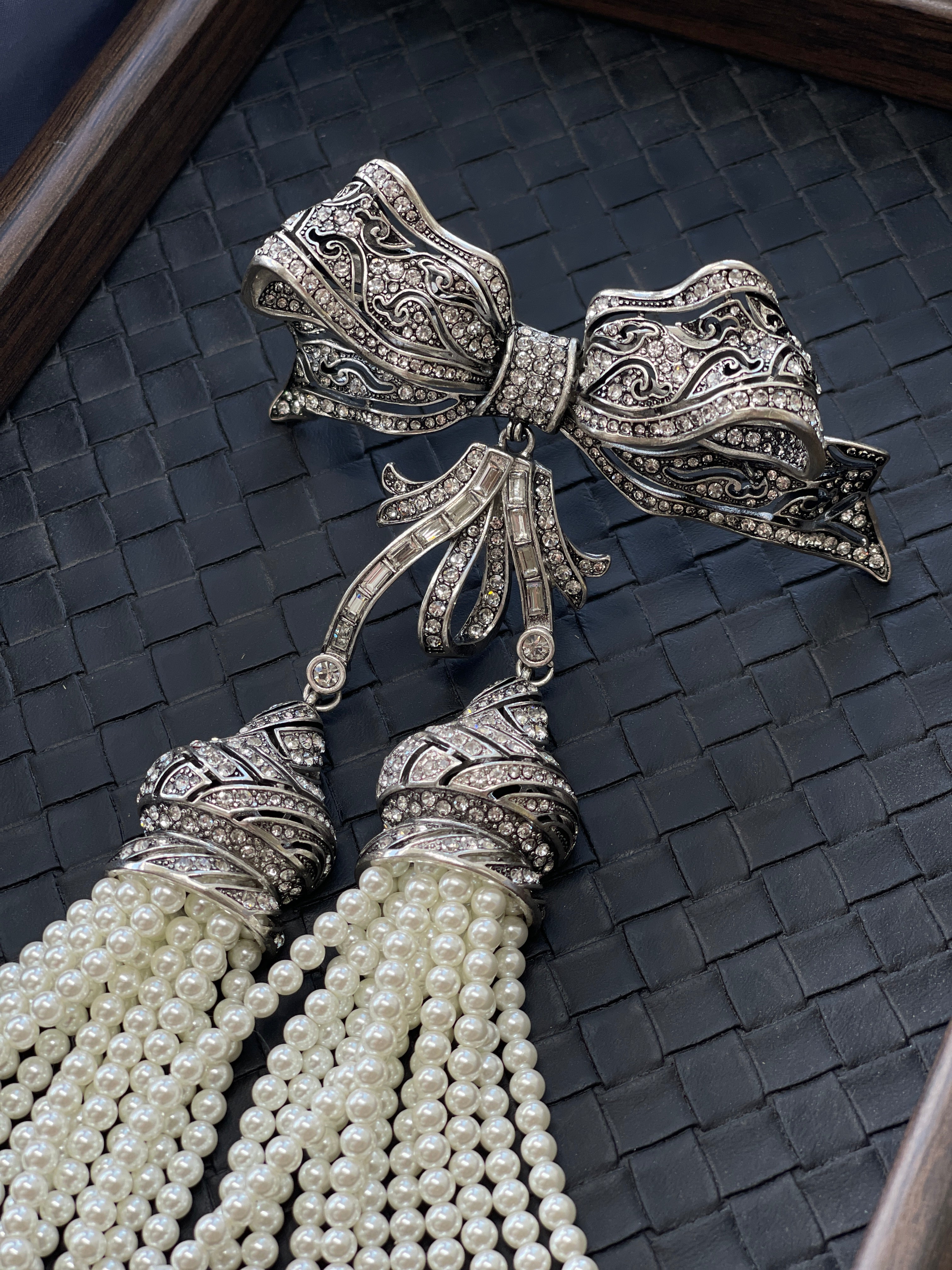 Crystal Bow Pearl Tassel Brooch