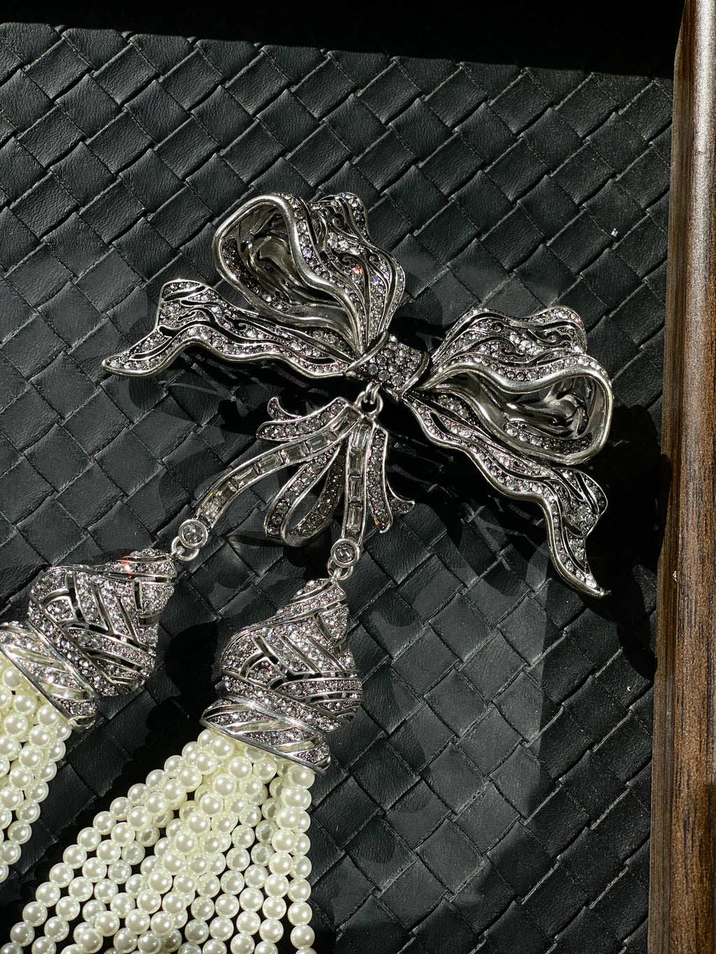 Crystal Bow Pearl Tassel Brooch